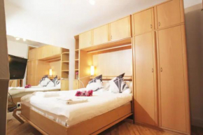 ApartaSuites London Emerald